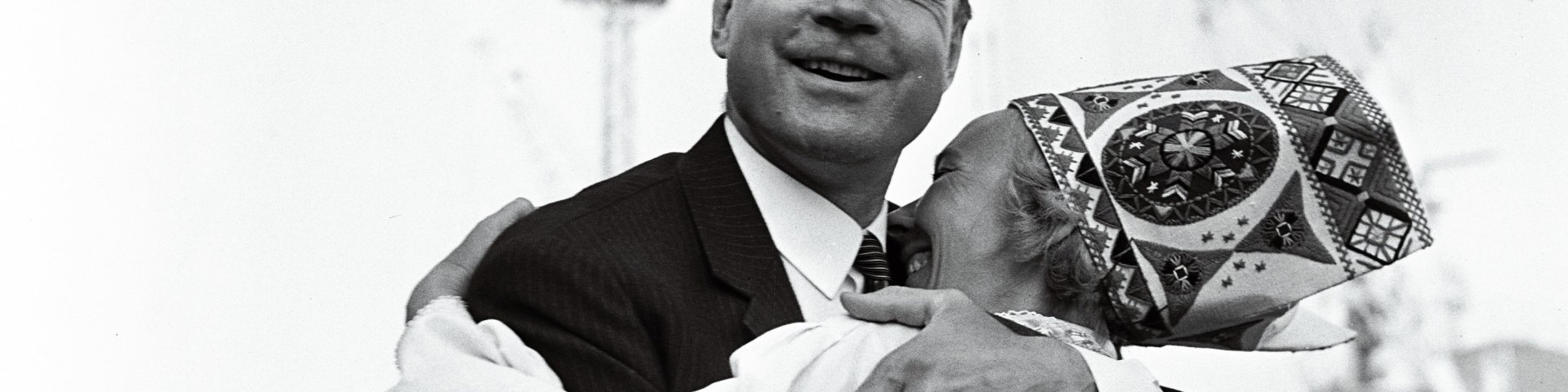 Soome peaminister, hilisem president Mauno Koivisto  juubelilaulupeol Tallinnas 1969. aastal. Rahvusarhiiv, EFA.204.0.81472